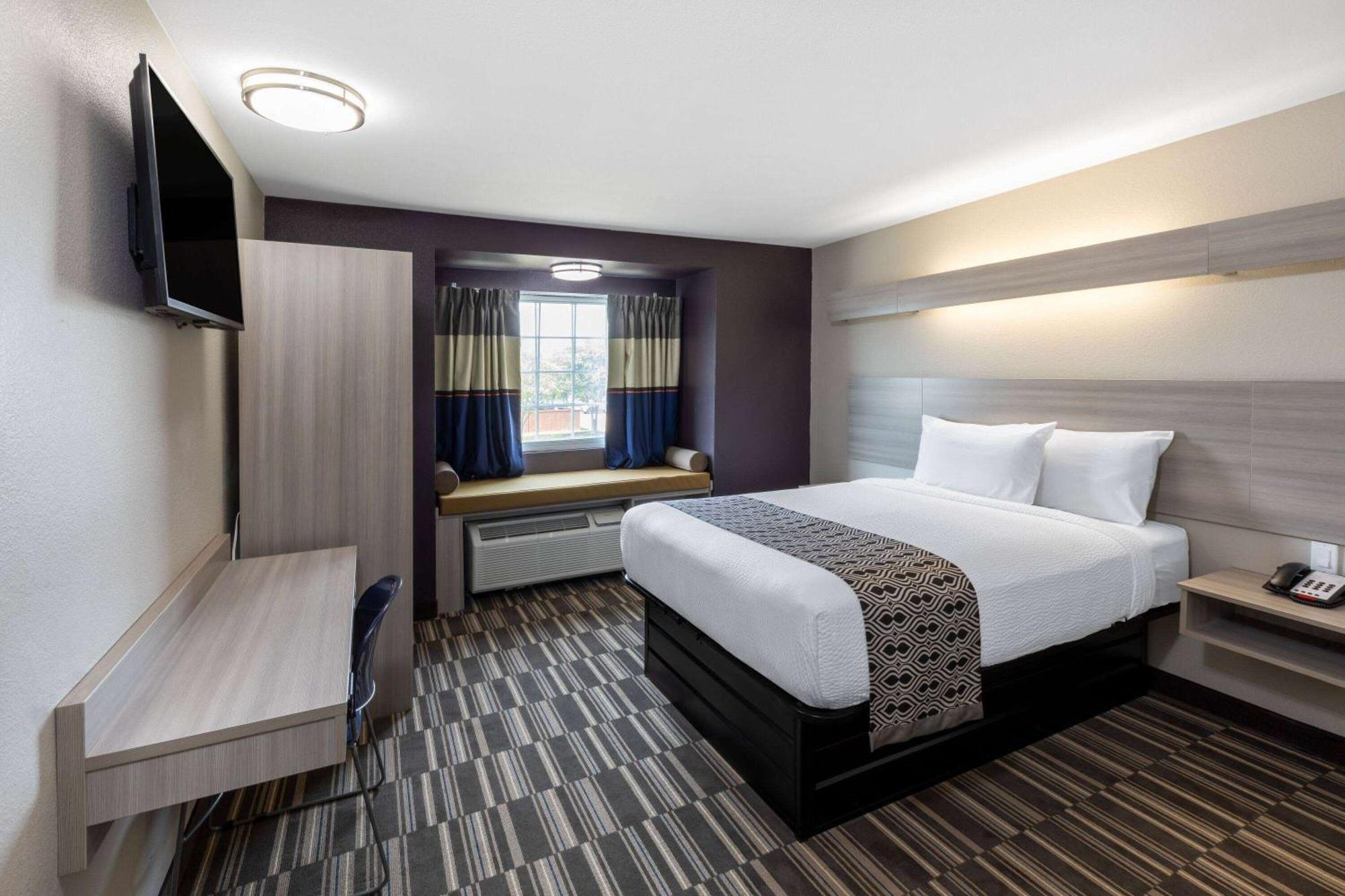 Microtel Inn & Suites By Wyndham Bossier City Exterior photo